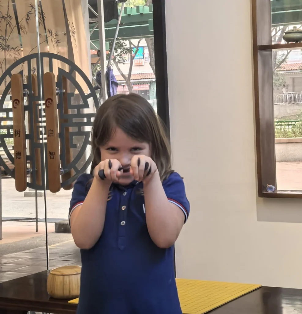Fun Weiqi learning activities for children at Hong Meng Academy