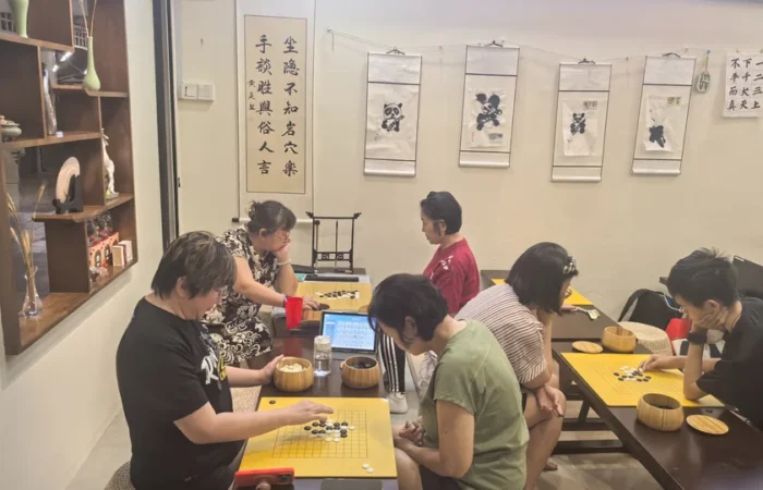 hong-meng-academy-adult-weiqi-class Adult Weiqi (Go) class at Hong Meng Academy in Hougang, Singapore